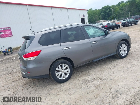 2016 Nissan Pathfinder Platinum with VIN 5N1AR2MN1GC621490, listed as a IAAI auction lot 42410841 with 120,651 mi miles and . Bid and sale history available at DreamBid. Image 4.