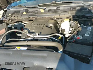 2017 Ram 1500 Laramie z VIN 1C6RR7NT2HS638654, wystawiony jako IAAI lot #42789130 z przebiegiem 165 138 mil mil oraz . Historia ofert i sprzedaży dostępna na DreamBid. Obrazek 19.