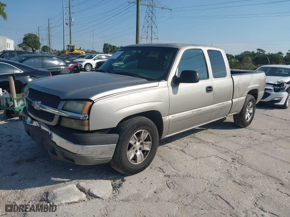 2003 Chevrolet Silverado 1500 LS with VIN 2GCEC19XX31244508, listed as a IAAI auction lot 42052595 with 164,683 mi miles. Bid and sale history available at carsss.com. Image 2.