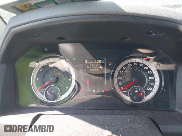 2018 Ram 1500 SLT z VIN 1C6RR6GG2JS303880, wystawiony jako IAAI lot #42138224 z przebiegiem 120 533 mil mil oraz . Historia ofert i sprzedaży dostępna na DreamBid. Obrazek 7.