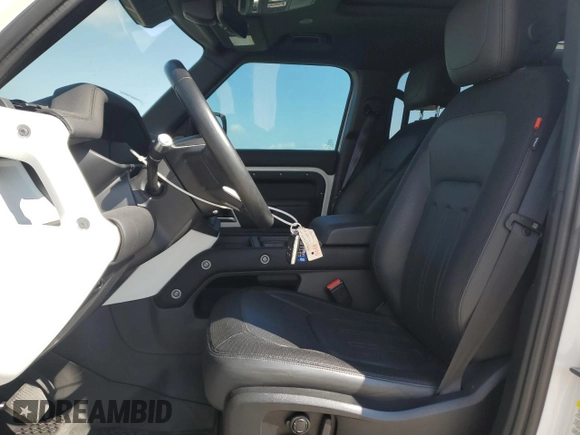2022 Land Rover Defender with VIN SALE3ERU5N2070582, listed as a Copart auction lot 69754104 with 19,158 mi miles and Salvage title. Bid and sale history available at DreamBid. Image 7.