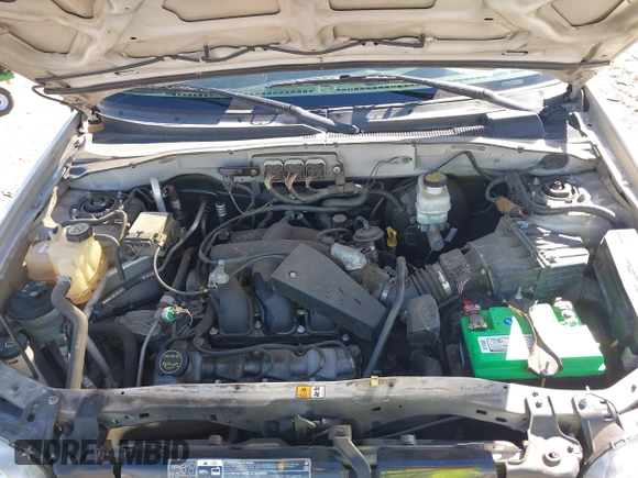 2007 Ford Escape Limited with VIN 1FMYU04197KA67054, listed as a IAAI auction lot 41665928 with 196,706 mi miles and . Bid and sale history available at DreamBid. Image 10.