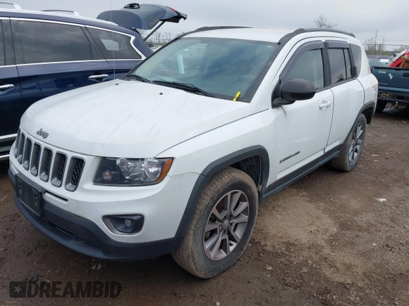2016 Jeep Compass Sport z VIN 1C4NJCBA6GD775075, wystawiony jako IAAI lot #41995338 z przebiegiem 105 000 mil mil oraz . Historia ofert i sprzedaży dostępna na DreamBid. Obrazek 2.