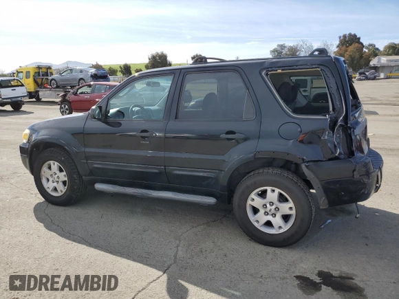 2007 Ford Escape XLT with VIN 1FMYU03197KA85751, listed as a Copart auction lot 50204745 with 120,196 mi miles and Salvage Title. Bid and sale history available at carsss.com. Image 2.