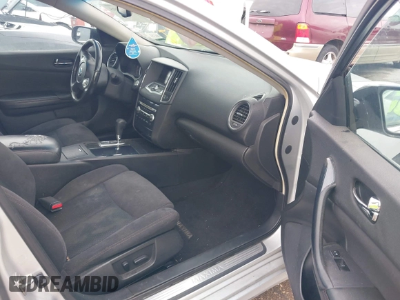 2013 Nissan Maxima SV with VIN 1N4AA5AP1DC841233, listed as a IAAI auction lot 41918995 with 176,003 mi miles and . Bid and sale history available at DreamBid. Image 5.