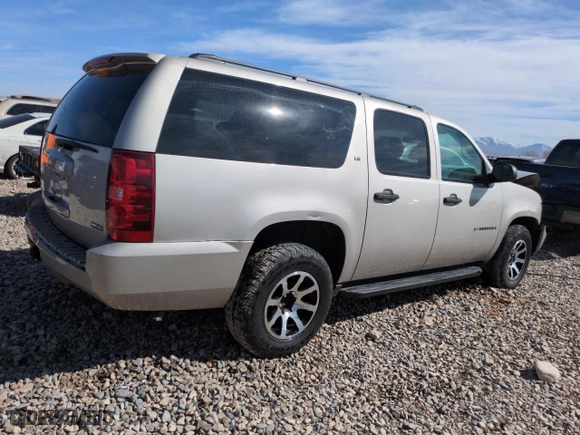 2009 Chevrolet Suburban LS with VIN 1GNFC16079R211582, listed as a Copart auction lot 50649205 with 258,057 mi miles and Salvage Title. Bid and sale history available at carsss.com. Image 3.