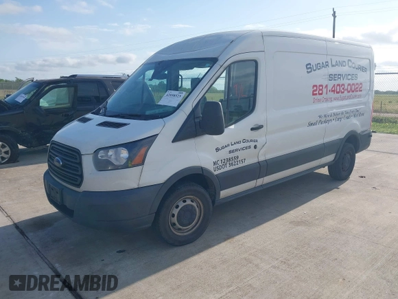 2018 Ford Transit z VIN 1FTYR2CM3JKA19554, wystawiony jako IAAI lot #42058523 z przebiegiem 372 734 mil mil oraz . Historia ofert i sprzedaży dostępna na DreamBid. Obrazek 2.