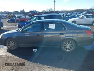 2008 Toyota Avalon XL with VIN 4T1BK36B18U311398, listed as a IAAI auction lot 40932176 with 272,607 mi miles. Bid and sale history available at carsss.com. Image 14.