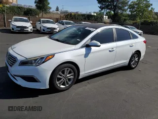 2016 Hyundai Sonata SE z VIN 5NPE24AF2GH348048, wystawiony jako Copart lot #59058185 z przebiegiem 137 605 mil mil oraz Czysty tytuł • Clean title. Historia ofert i sprzedaży dostępna na DreamBid. Obrazek 1.