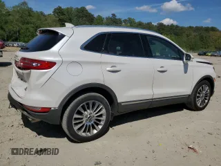 2015 Lincoln MKC z VIN 5LMCJ1A94FUJ47221, wystawiony jako Copart lot #55670615 z przebiegiem 143 926 mil mil oraz Szkody całkowita. Historia ofert i sprzedaży dostępna na DreamBid. Obrazek 3.