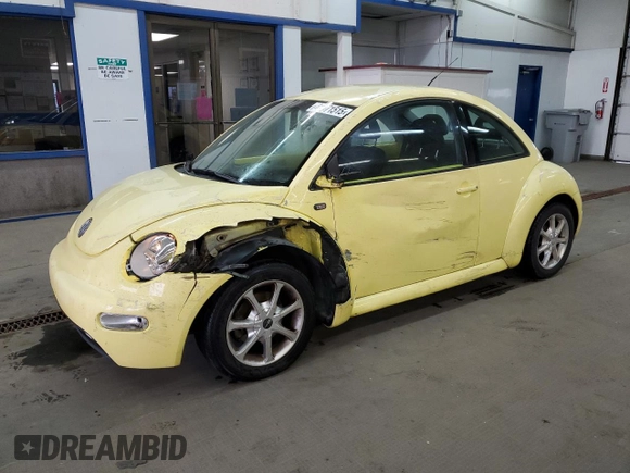 2001 Volkswagen Beetle GLS z VIN 3VWCS21C41M417502, wystawiony jako Copart lot #43071515 z przebiegiem 169 634 mil mil oraz Szkoda całkowita • Salvage title. Historia ofert i sprzedaży dostępna na DreamBid. Obrazek 1.