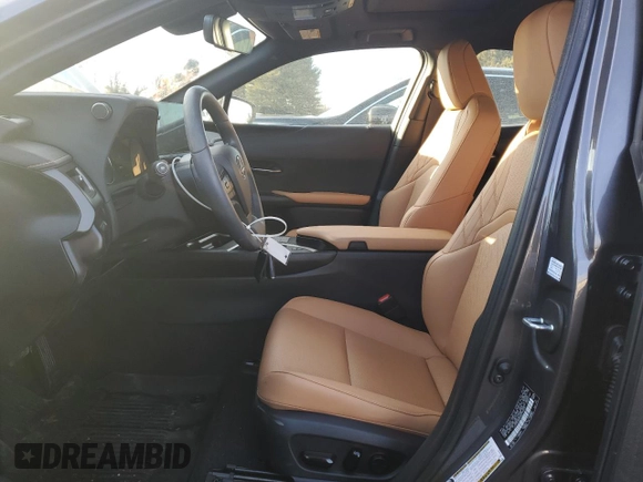 2024 Lexus UX 250h Premium with VIN JTHP9JBH0R2073933, listed as a Copart auction lot 44795495 with 3,888 mi miles and Salvage title. Bid and sale history available at DreamBid. Image 7.