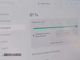 2023 Tesla Model 3 z VIN 5YJ3E1EA5PF656325, wystawiony jako IAAI lot #42465795 z przebiegiem 30 256 mil mil oraz . Historia ofert i sprzedaży dostępna na DreamBid. Obrazek 18.