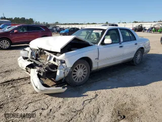 2009 Mercury Grand Marquis LS with VIN 2MEHM75V49X632193, listed as a Copart auction lot 44334585 with 71,276 mi miles and Salvage Title. Bid and sale history available at carsss.com. Image 1.