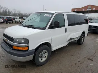 2013 Chevrolet Express Passenger 1LT z VIN 1GAZGYFG4D1190237, wystawiony jako Copart lot #49204764 z przebiegiem 159 160 mil mil oraz Szkoda całkowita • Salvage title. Historia ofert i sprzedaży dostępna na DreamBid. Obrazek 1.