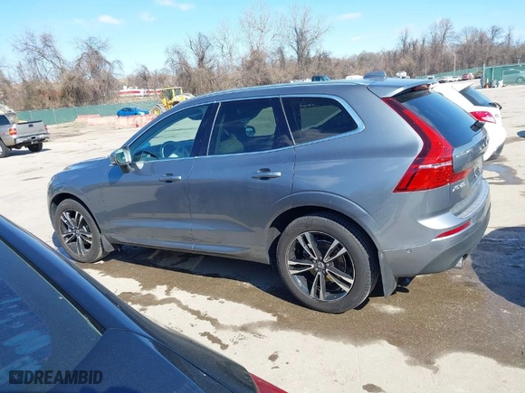 2018 Volvo XC60 Momentum with VIN LYV102RK5JB077990, listed as a IAAI auction lot 41640623 with 95,471 mi miles. Bid and sale history available at carsss.com. Image 14.