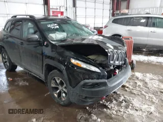 2018 Jeep Cherokee Trailhawk with VIN 1C4PJMBB8JD567438, listed as a IAAI auction lot 41620927 with 109,041 mi miles and . Bid and sale history available at DreamBid. Image 1.