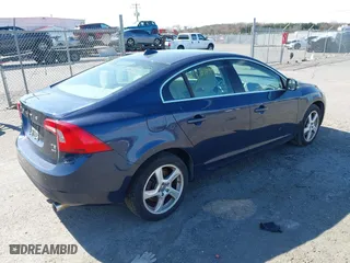 2013 Volvo S60 T5 with VIN YV1612FH0D2234126, listed as a IAAI auction lot 41822163 with 160,503 mi miles. Bid and sale history available at carsss.com. Image 4.