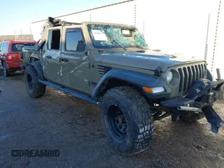 2020 Jeep Gladiator Sport S with VIN 1C6HJTAG0LL169992, listed as a IAAI auction lot 41488773 with Not Provided miles. Bid and sale history available at carsss.com. Image 1.