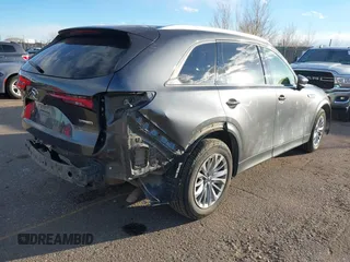2024 Mazda CX-90 Preferred Plus z VIN JM3KKCHD1R1112722, wystawiony jako IAAI lot #41320976 z przebiegiem 30 428 mil mil oraz . Historia ofert i sprzedaży dostępna na DreamBid. Obrazek 4.
