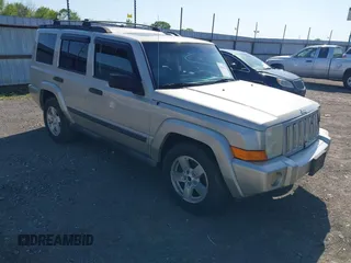 2006 Jeep Commander z VIN 1J8HG48N16C363512, wystawiony jako IAAI lot #41991213 z przebiegiem 205 757 mil mil oraz . Historia ofert i sprzedaży dostępna na DreamBid. Obrazek 1.