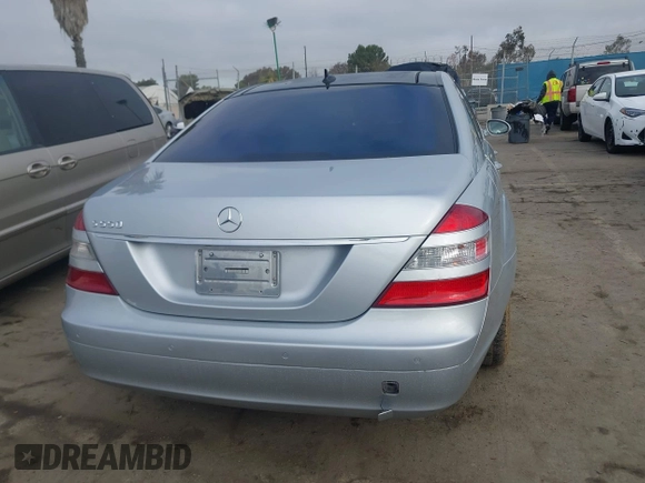 2009 Mercedes-Benz S-Class 5.5L V8 with VIN WDDNG71XX9A273403, listed as a IAAI auction lot 41540086 with 142,140 mi miles. Bid and sale history available at carsss.com. Image 16.