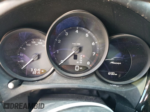 2023 Porsche Macan with VIN WP1AA2A50PLB01554, listed as a Copart auction lot 44022365 with 31,549 mi miles and Salvage title. Bid and sale history available at DreamBid. Image 9.
