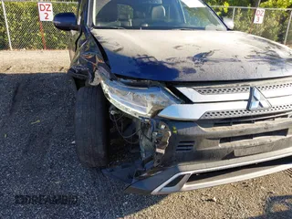 2020 Mitsubishi Outlander SE with VIN JA4AD3A39LZ004691, listed as a IAAI auction lot 41825043 with 93,508 mi miles and . Bid and sale history available at DreamBid. Image 6.