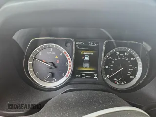 2017 Nissan Titan Pro-4X z VIN 1N6BA1F43HN562363, wystawiony jako Copart lot #58604115 z przebiegiem 102 412 mil mil oraz Czysty tytuł • Clean title. Historia ofert i sprzedaży dostępna na DreamBid. Obrazek 9.