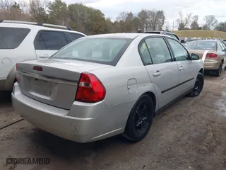 2004 Chevrolet Malibu with VIN 1G1ZS52F14F165339, listed as a IAAI auction lot 41729788 with 306,269 mi miles. Bid and sale history available at carsss.com. Image 4.