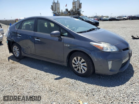 2014 Toyota Prius с VIN JTDKN3DP2E3059138, выставлен на аукционе Copart как лот 56997305 с пробегом 215 390 миль миль и Списание • Salvage title. История ставок и продаж доступна на DreamBid. Изображение 4.