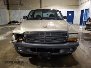 2002 Dodge Dakota with VIN 1B7FL16X82S590323, listed as a Copart auction lot 85287884 with 61,722 mi miles and Salvage Title. Bid and sale history available at carsss.com. Image 5.