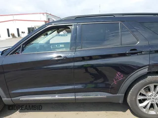 2020 Ford Explorer XLT with VIN 1FMSK8DH1LGB72160, listed as a IAAI auction lot 41992052 with 79,556 mi miles. Bid and sale history available at carsss.com. Image 15.
