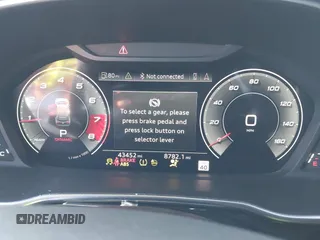 2022 Audi Q3 S line Premium Plus z VIN WA1EECF32N1040652, wystawiony jako IAAI lot #42140861 z przebiegiem 43 452 mil mil oraz . Historia ofert i sprzedaży dostępna na DreamBid. Obrazek 7.