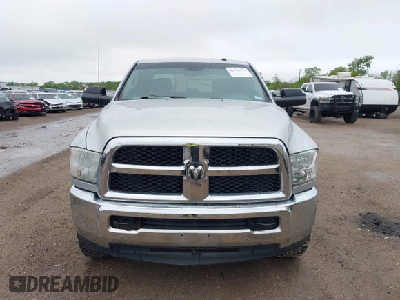 2013 Ram 2500 Tradesman z VIN 3C6TR5CT1DG562584, wystawiony jako IAAI lot #41958471 z przebiegiem 185 426 mil mil oraz . Historia ofert i sprzedaży dostępna na DreamBid. Obrazek 12.
