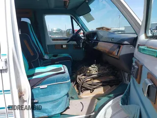 1992 Dodge Cargo with VIN 2B6HB21Y7NK162201, listed as a IAAI auction lot 41861769 with 126,382 mi miles and . Bid and sale history available at carsss.com. Image 5.