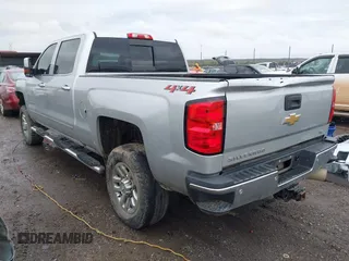 2019 Chevrolet Silverado 2500HD LTZ with VIN 1GC1KTEY0KF116765, listed as a IAAI auction lot 41941751 with 1 mi miles. Bid and sale history available at carsss.com. Image 3.
