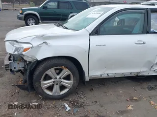 2010 Toyota Highlander Limited with VIN 5TDDK3EH1AS029162, listed as a IAAI auction lot 41313080 with 143,738 mi miles and . Bid and sale history available at DreamBid. Image 21.