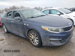 2018 Kia Optima LX with VIN 5XXGT4L37JG272807, listed as a IAAI auction lot 41689762 with 67,059 mi miles. Bid and sale history available at carsss.com. Image 1.