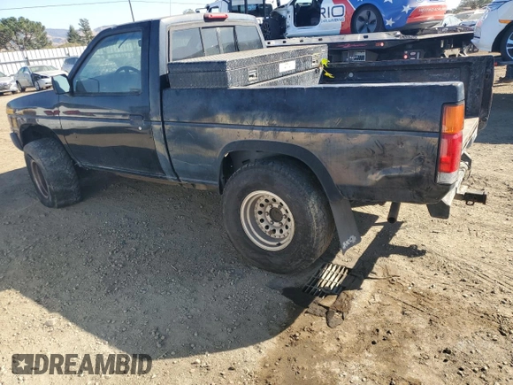 1996 Nissan Frontier XE z VIN 1N6SD11Y1TC316952, wystawiony jako Copart lot #79935534 z przebiegiem 254 022 mil mil oraz Czysty tytuł • Clean title. Historia ofert i sprzedaży dostępna na DreamBid. Obrazek 2.