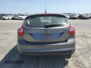 2014 Ford Focus SE z VIN 1FADP3K2XEL457861, wystawiony jako Copart lot #59381205 z przebiegiem 110 430 mil mil oraz Szkoda całkowita • Salvage title. Historia ofert i sprzedaży dostępna na DreamBid. Obrazek 6.