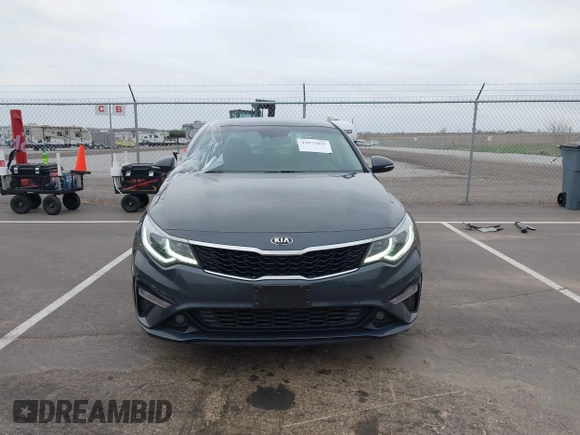 2020 Kia Optima LX with VIN 5XXGT4L30LG405944, listed as a IAAI auction lot 42071845 with 37,012 mi miles. Bid and sale history available at carsss.com. Image 13.