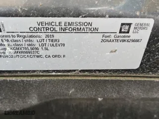 2019 Chevrolet Equinox LT with VIN 2GNAXTEV8K6256667, listed as a IAAI auction lot 42122263 with 86,913 mi miles. Bid and sale history available at carsss.com. Image 1.
