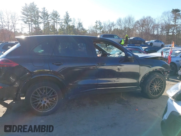 2017 Porsche Cayenne with VIN WP1AA2A27HKA87374, listed as a IAAI auction lot 41230562 with 1 mi miles. Bid and sale history available at carsss.com. Image 13.