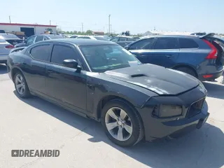 2008 Dodge Charger with VIN 2B3LA43G28H287912, listed as a IAAI auction lot 41879377 with 252,231 mi miles. Bid and sale history available at carsss.com. Image 1.