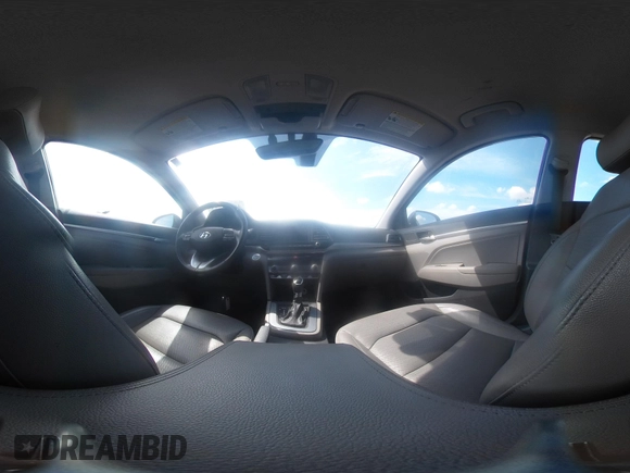 2020 Hyundai Elantra Value Edition z VIN KMHD84LFXLU073418, wystawiony jako IAAI lot #42100145 z przebiegiem 83 365 mil mil oraz . Historia ofert i sprzedaży dostępna na DreamBid. Obrazek 19.