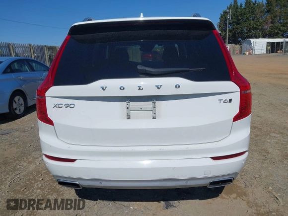 2017 Volvo XC90 Momentum with VIN YV4A22PK4H1171533, listed as a IAAI auction lot 41876321 with 136,906 mi miles. Bid and sale history available at carsss.com. Image 17.