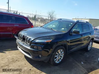 2016 Jeep Cherokee Limited with VIN 1C4PJMDS0GW268519, listed as a IAAI auction lot 41850067 with 106,117 mi miles. Bid and sale history available at carsss.com. Image 2.