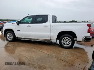 2020 Chevrolet Silverado 1500 LT with VIN 3GCUYDET1LG260427, listed as a Copart auction lot 53620025 with 146,260 mi miles and Clean Title. Bid and sale history available at DreamBid. Image 2.