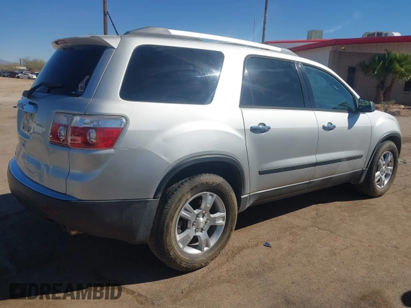 2010 GMC Acadia SL with VIN 1GKLRKED5AJ262283, listed as a IAAI auction lot 41670958 with 177,634 mi miles. Bid and sale history available at carsss.com. Image 4.